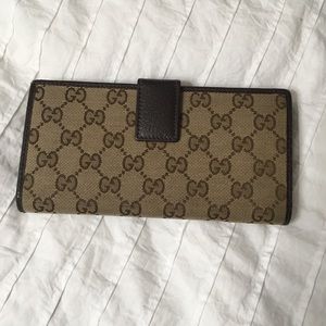 Authentic GUCCI wallet